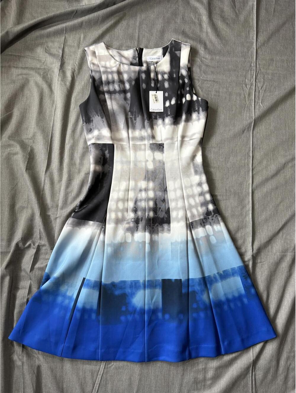 Calvin Klein A Line Scoop Neck Lined Blue Black Gray City Scene Dress Size 8 NWT